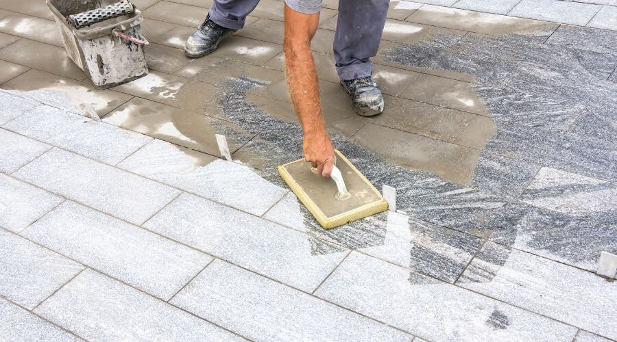 Professional gutter cleaning in Rogers, KY